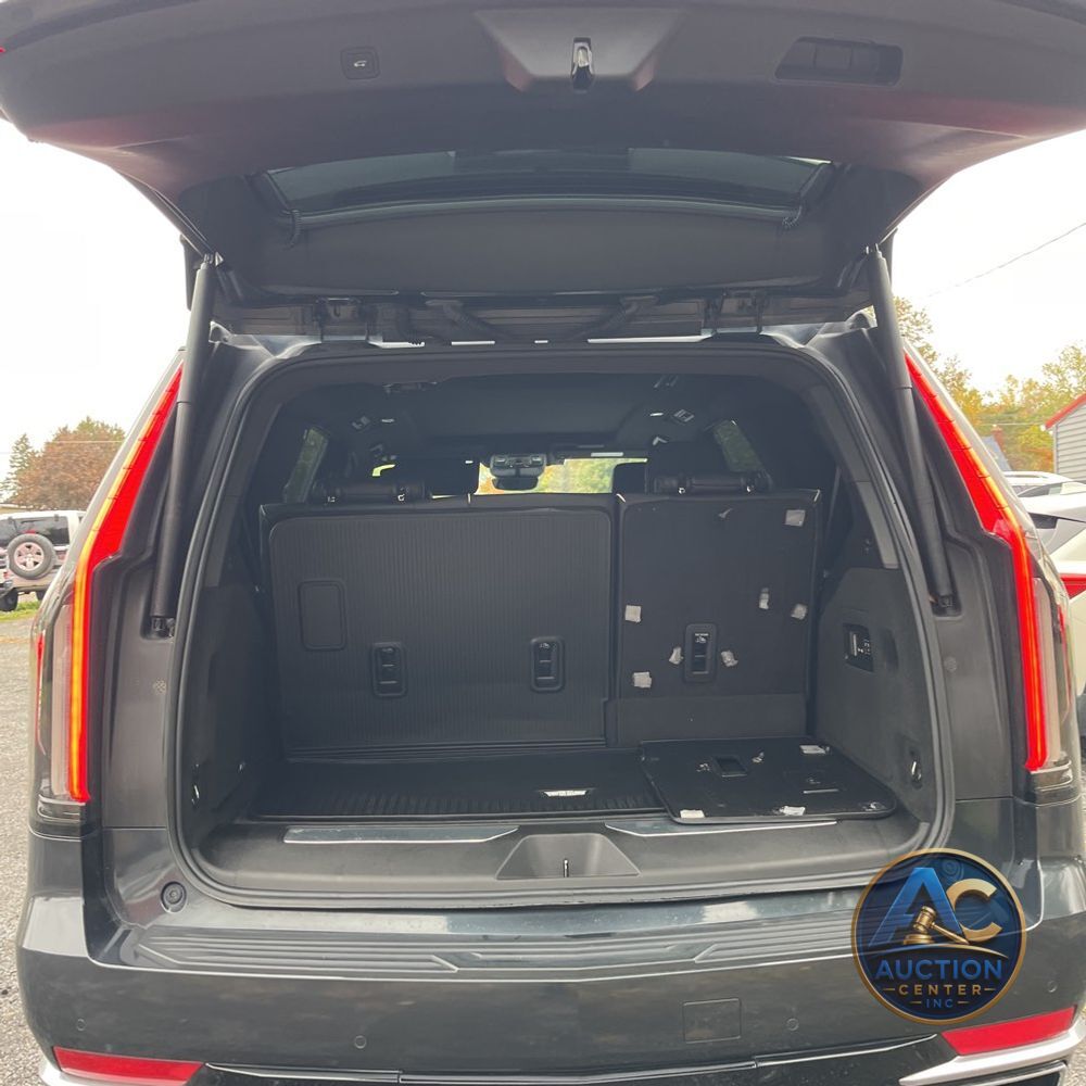 2022 Cadillac Escalade Premium Luxury