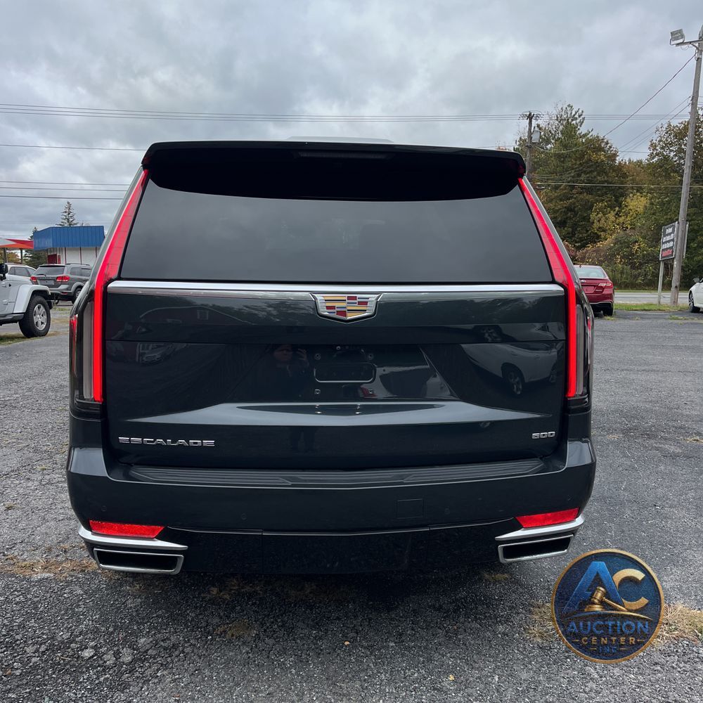 2022 Cadillac Escalade Premium Luxury