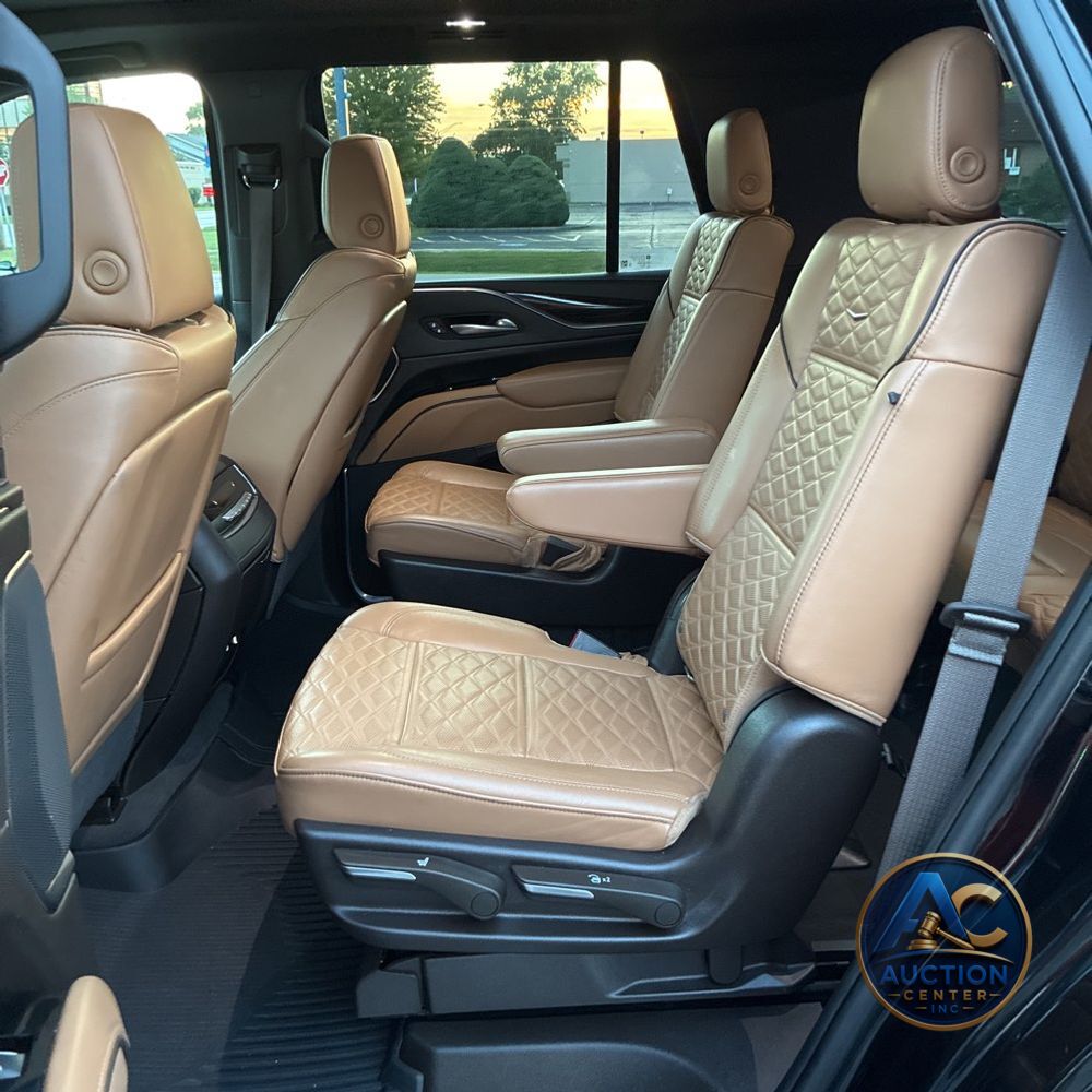 2022 Cadillac Escalade Premium Luxury
