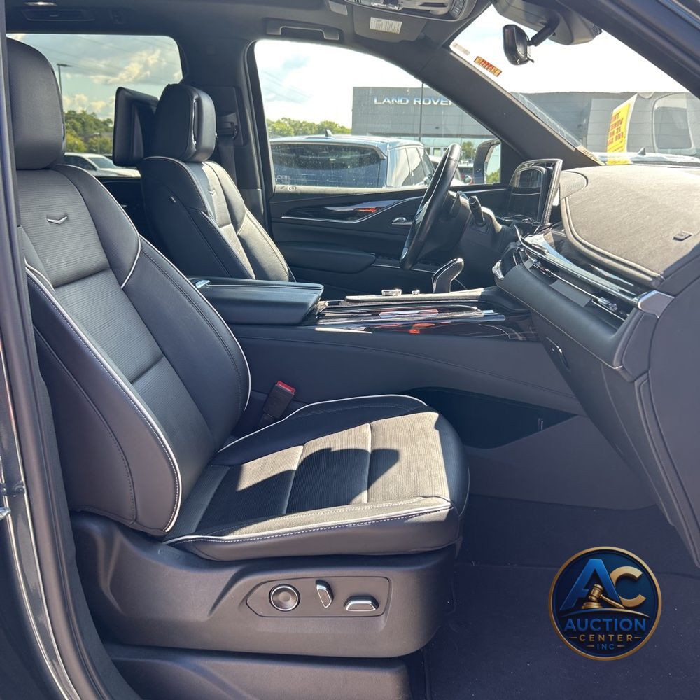 2021 Cadillac Escalade Sport