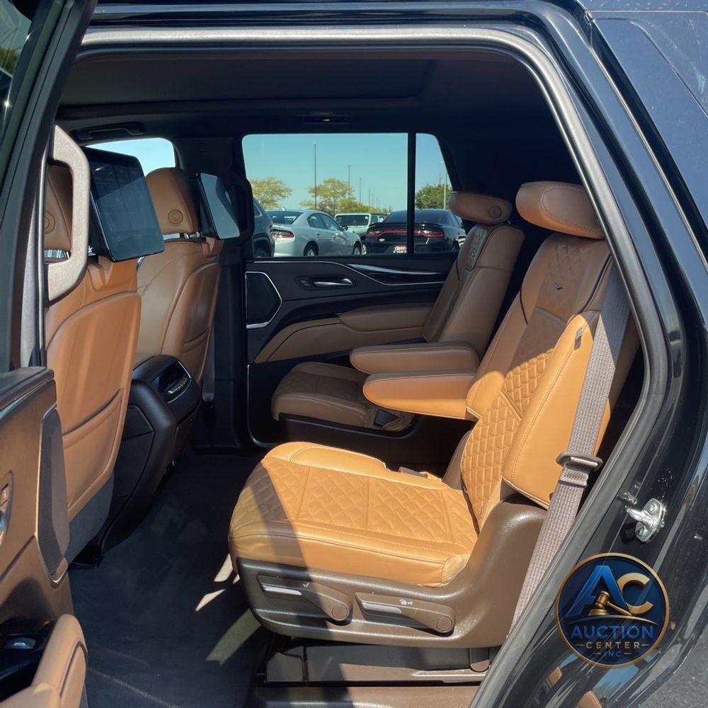 2021 Cadillac Escalade Sport