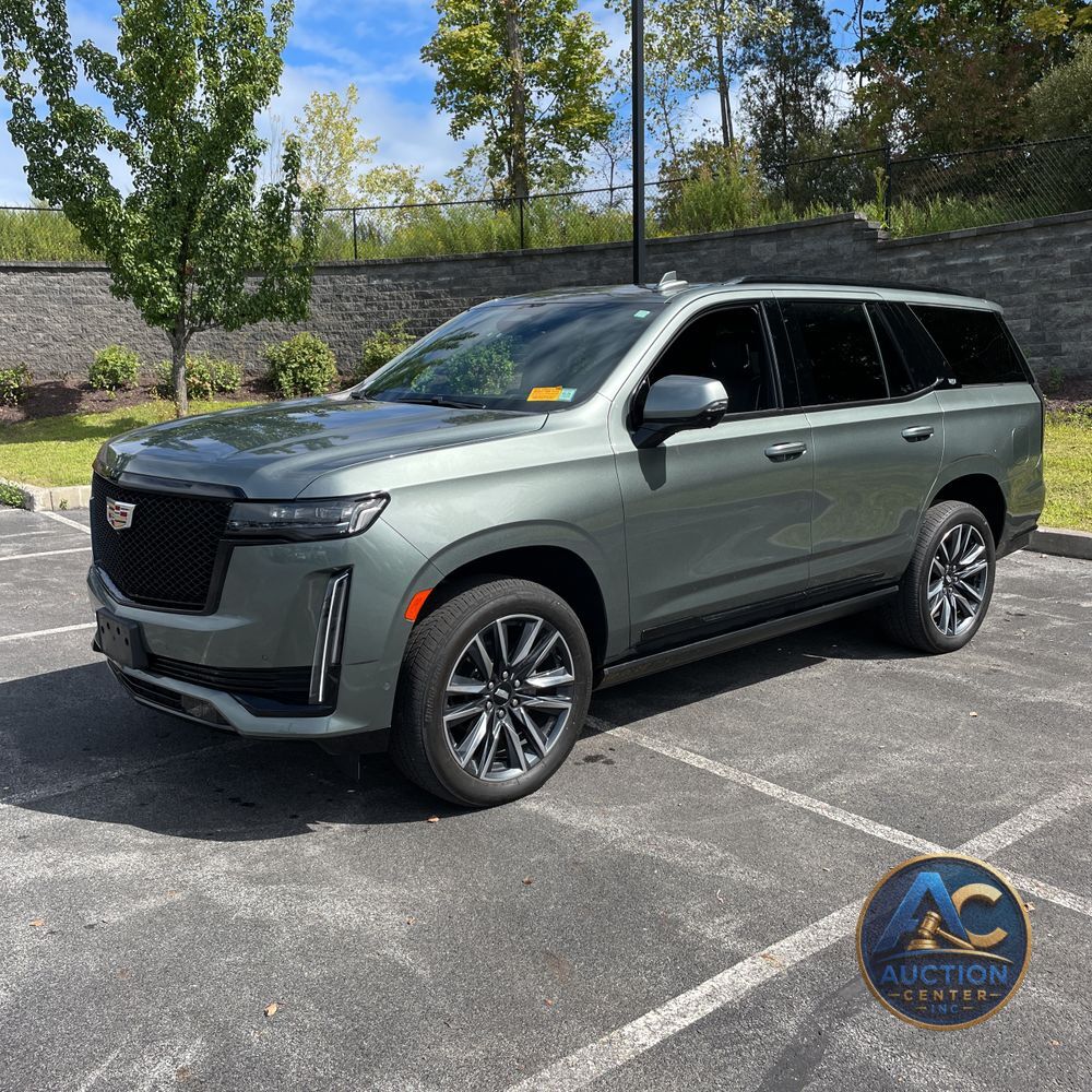 2023 Cadillac Escalade Sport