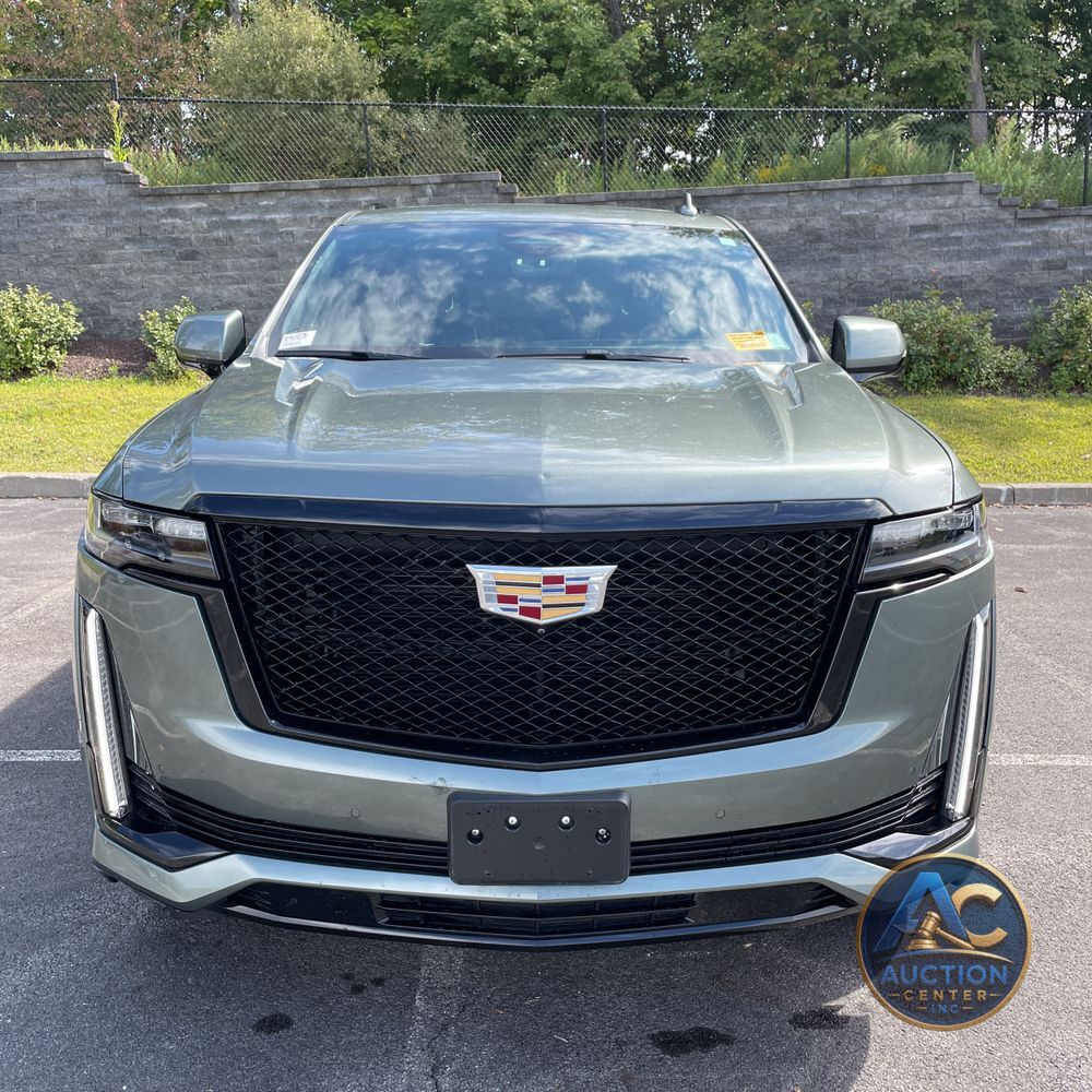 2023 Cadillac Escalade Sport