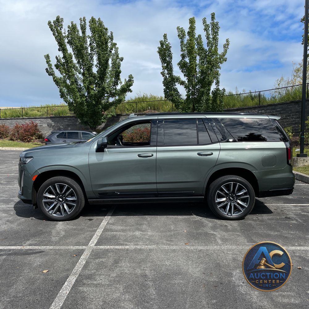 2023 Cadillac Escalade Sport