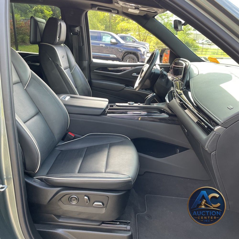 2023 Cadillac Escalade Sport