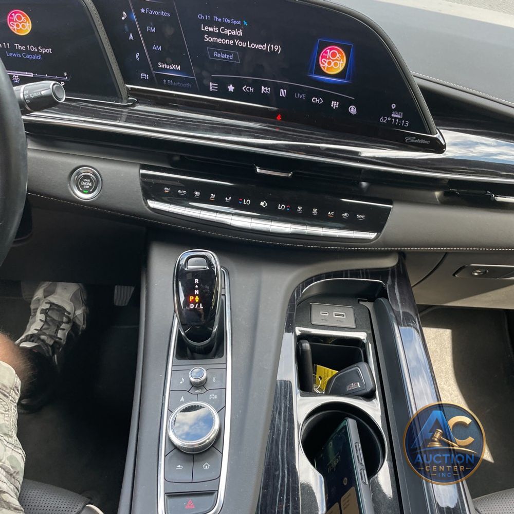 2023 Cadillac Escalade Sport