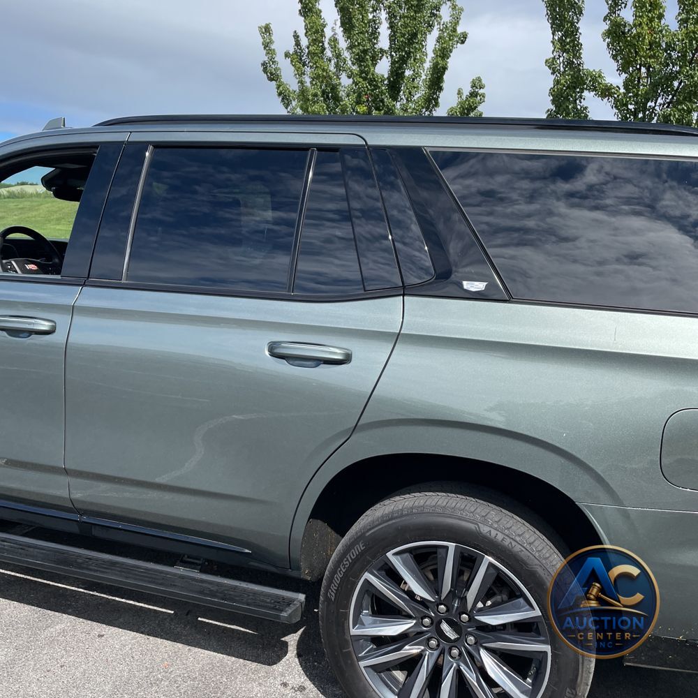 2023 Cadillac Escalade Sport