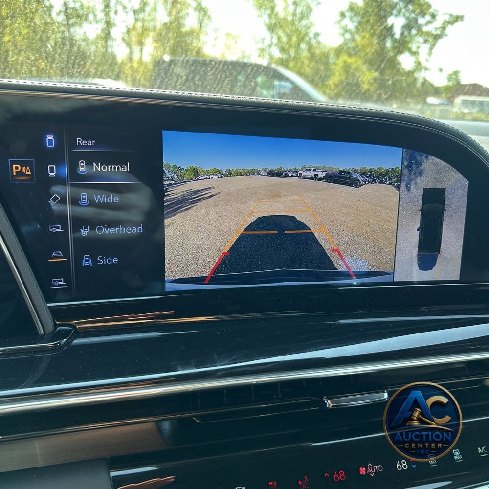 2024 Cadillac Escalade Sport