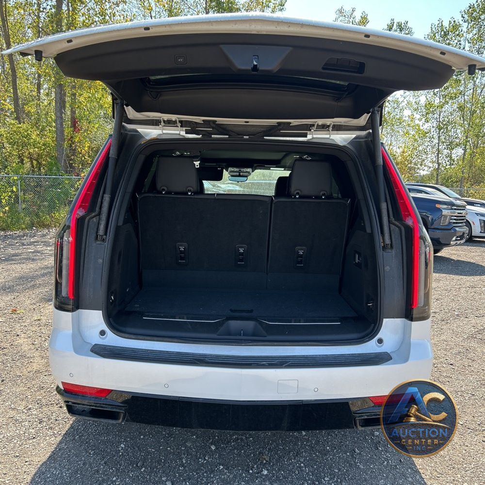 2024 Cadillac Escalade Sport