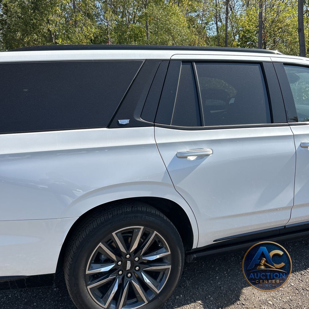 2024 Cadillac Escalade Sport