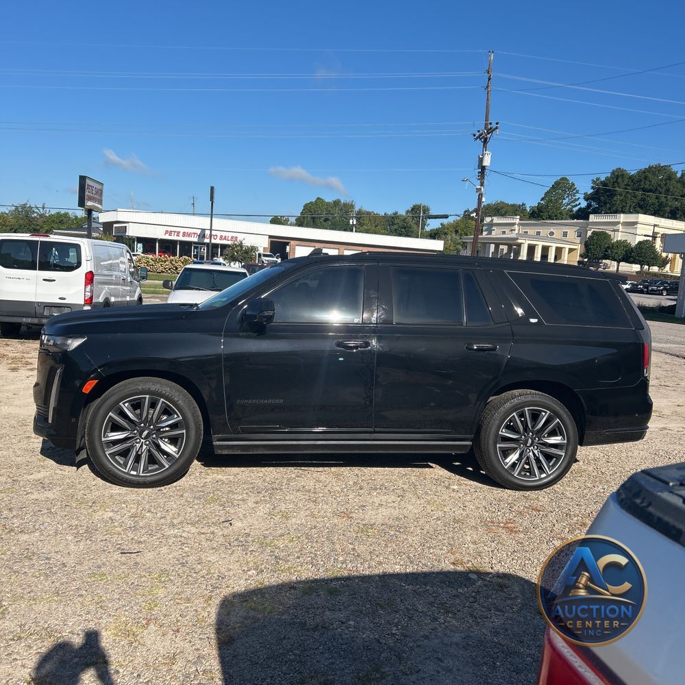 2022 Cadillac Escalade Sport