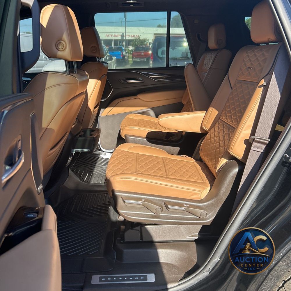 2022 Cadillac Escalade Sport