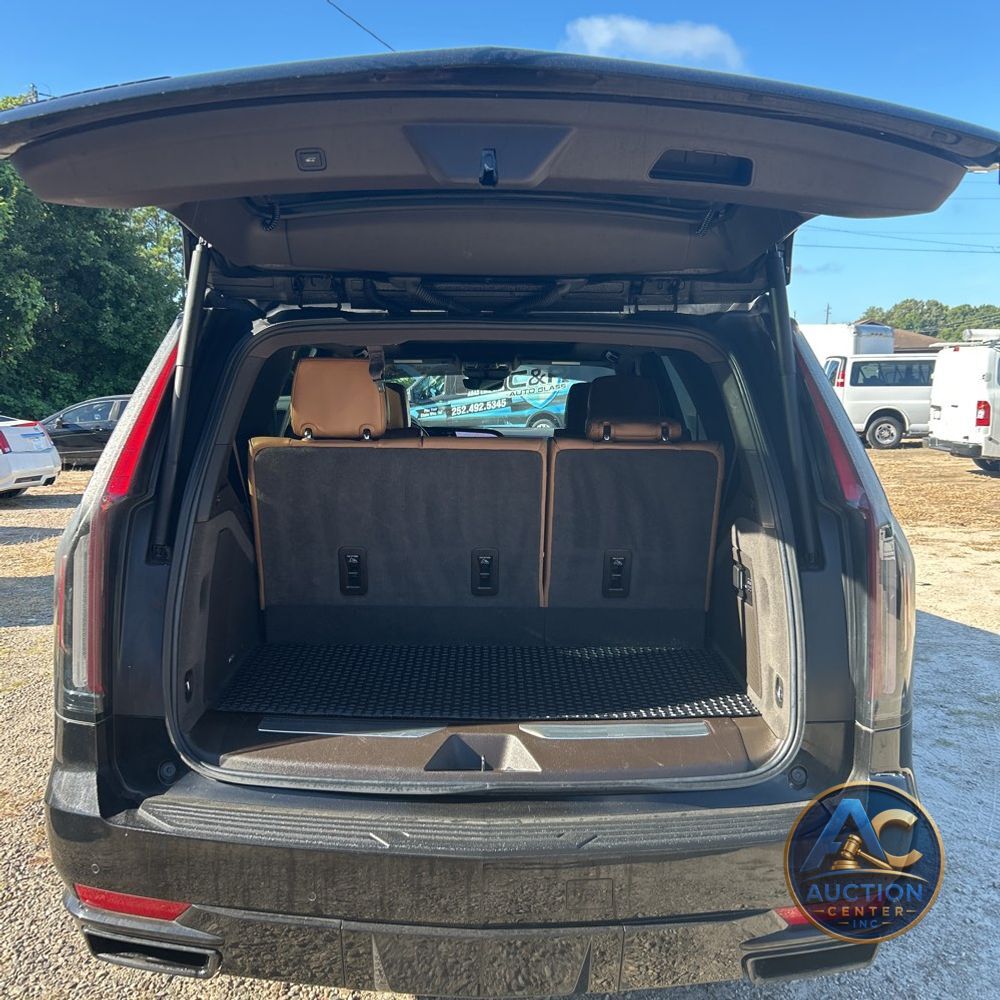 2022 Cadillac Escalade Sport