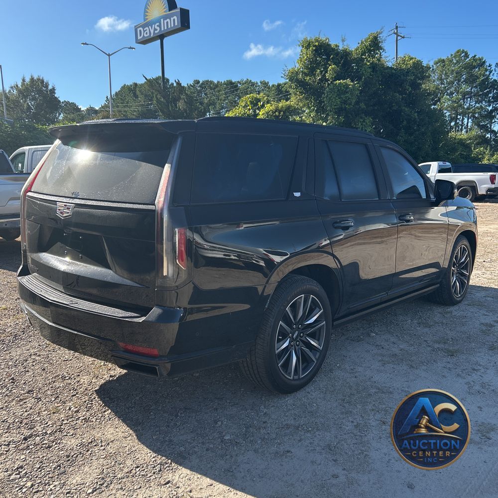 2022 Cadillac Escalade Sport