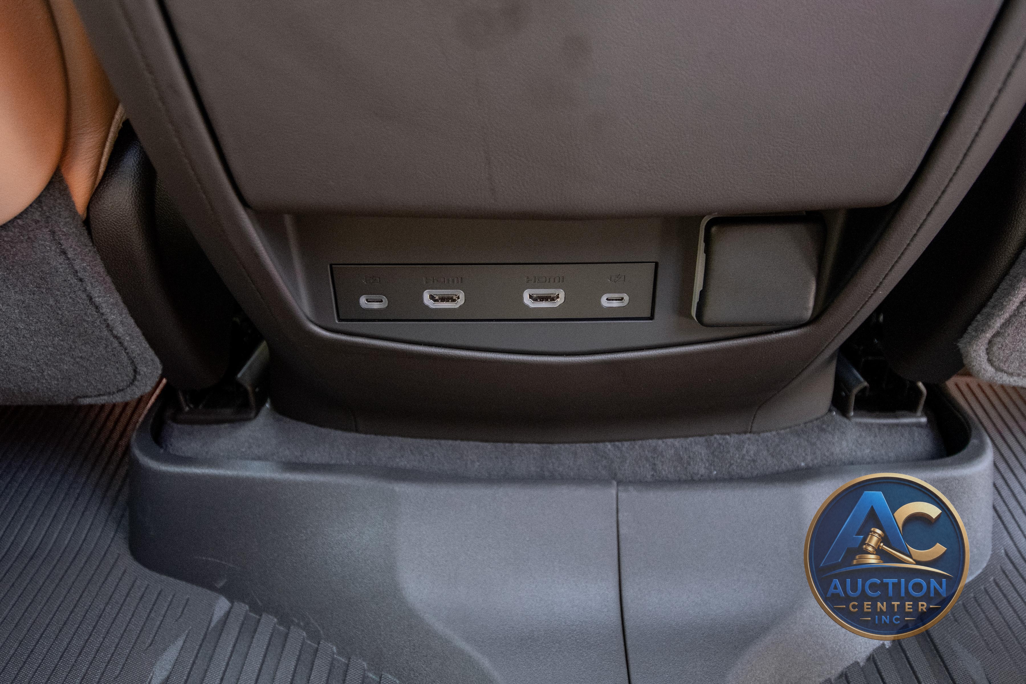 2022023 Cadillac Escalade Sport