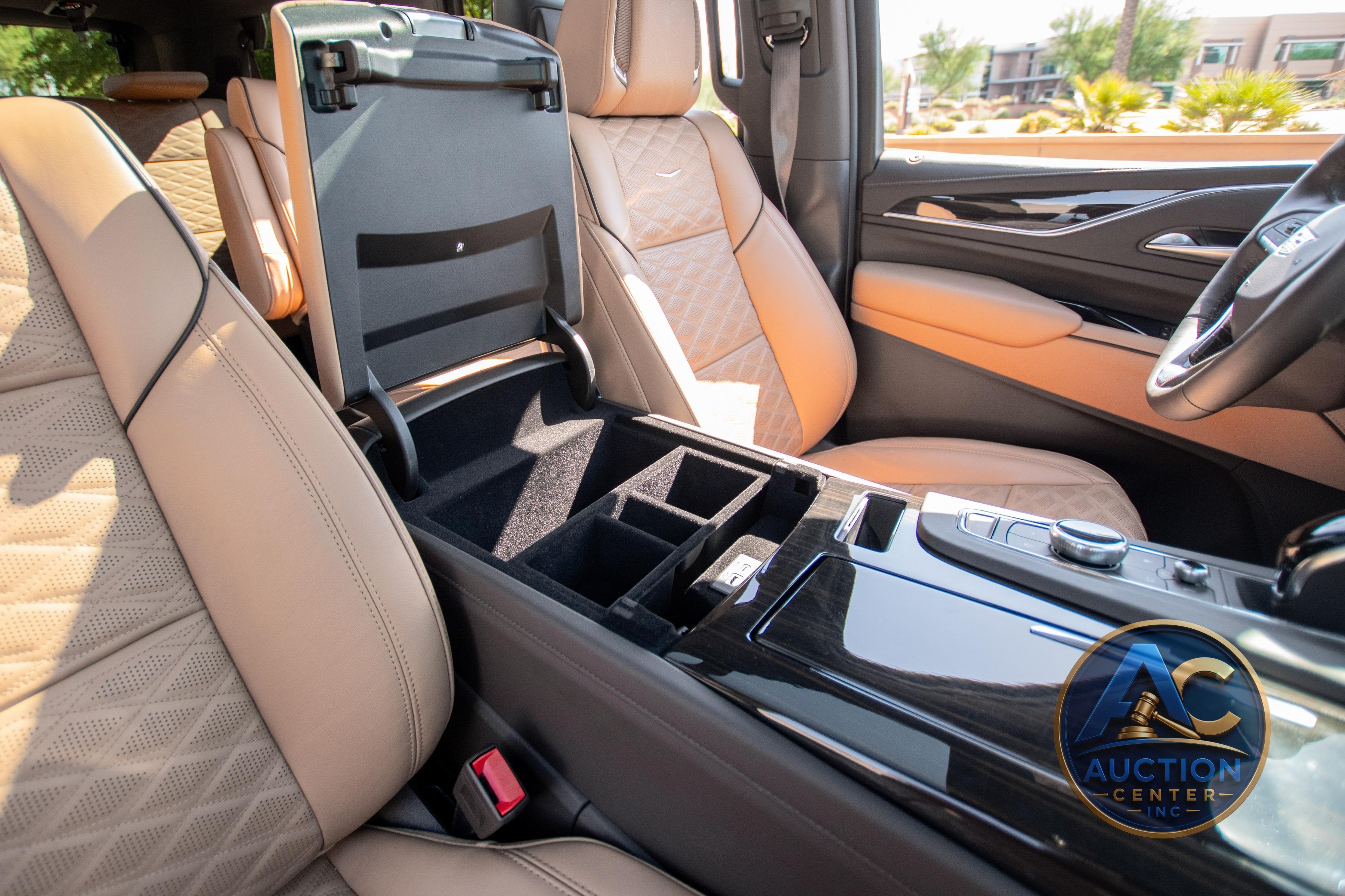 2022023 Cadillac Escalade Sport