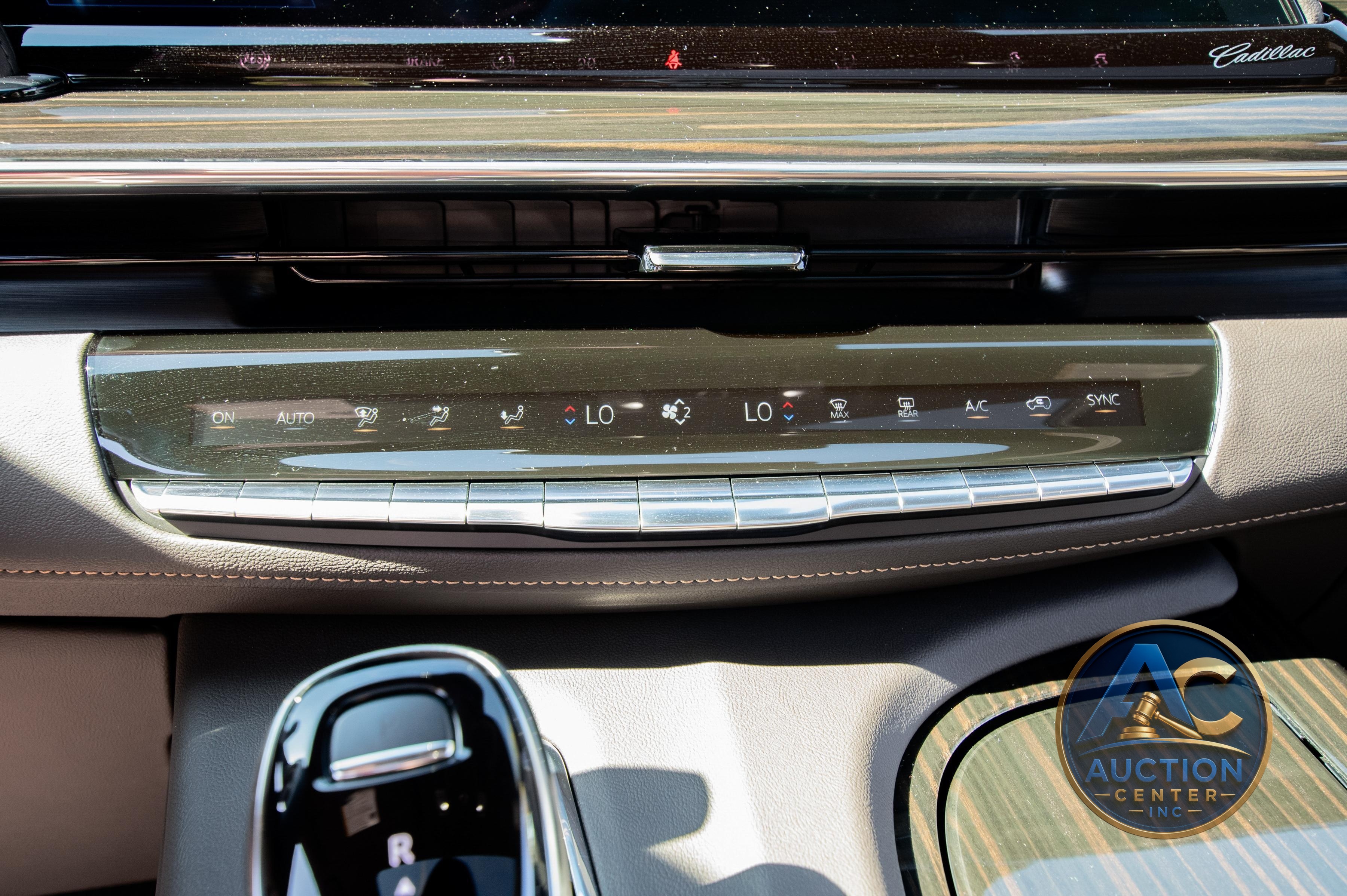 2022023 Cadillac Escalade Sport