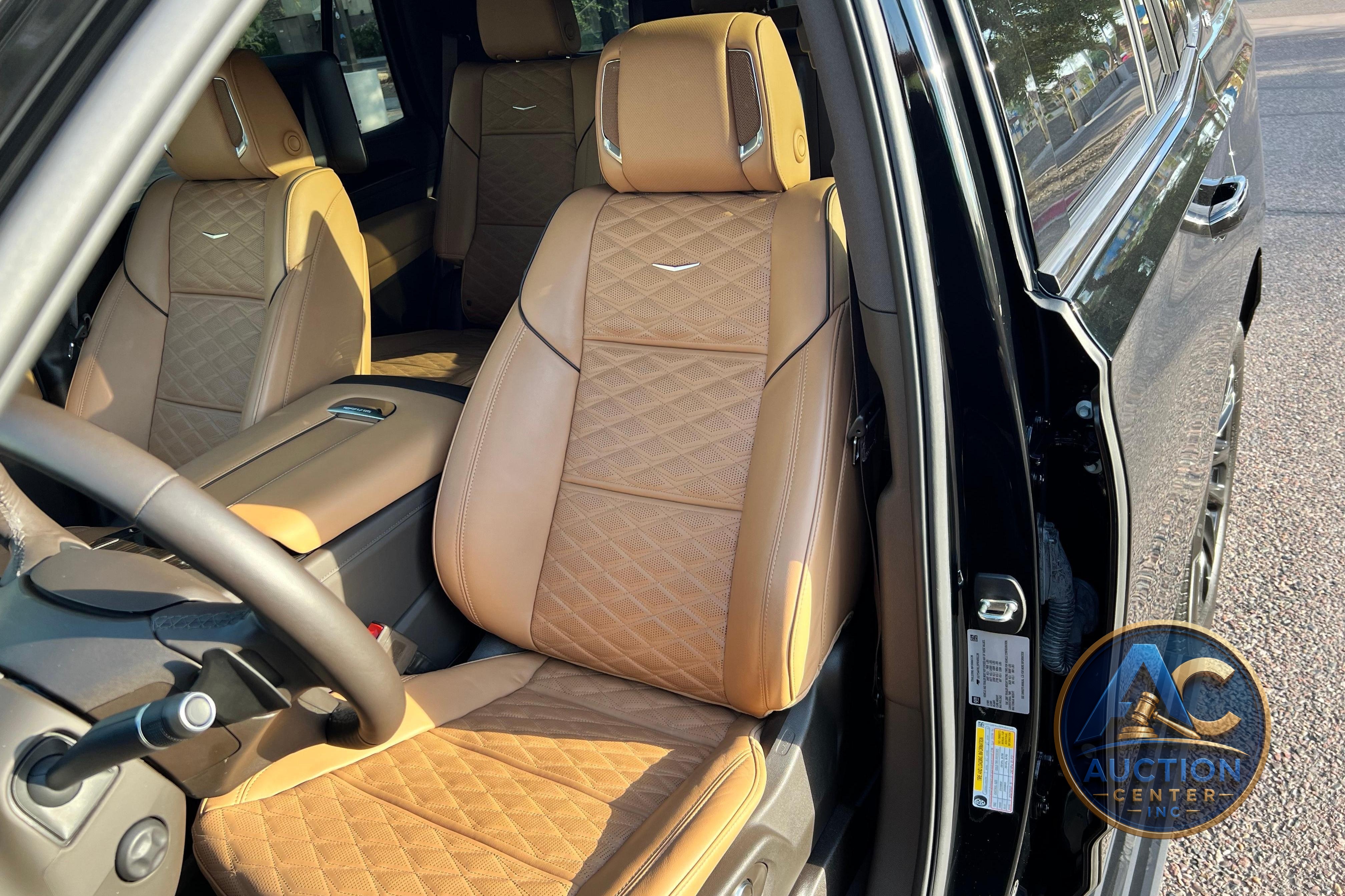2022023 Cadillac Escalade Sport
