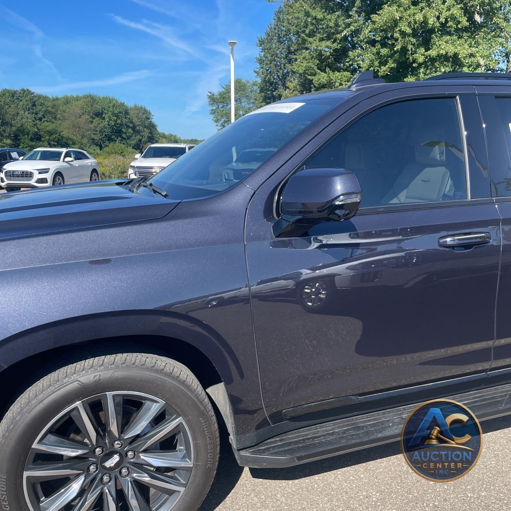 2023 Cadillac Escalade Sport