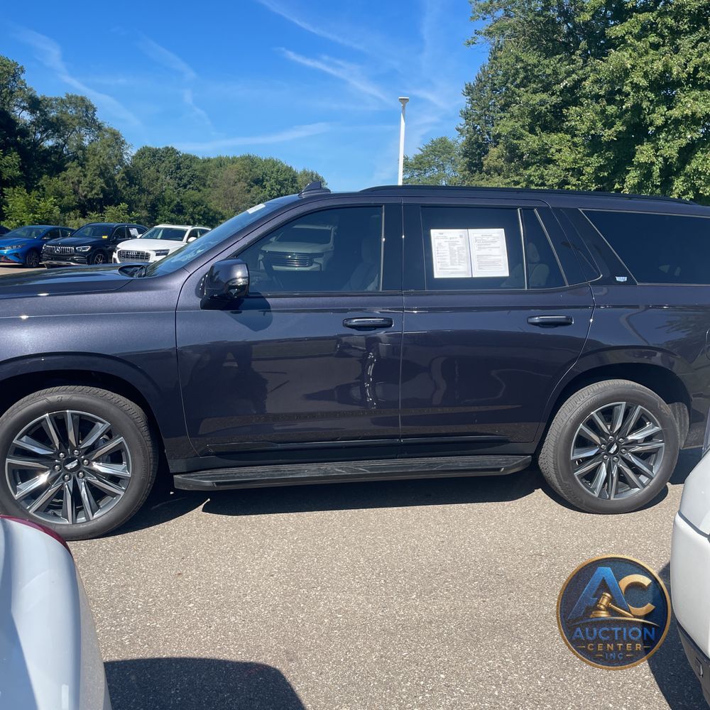 2023 Cadillac Escalade Sport