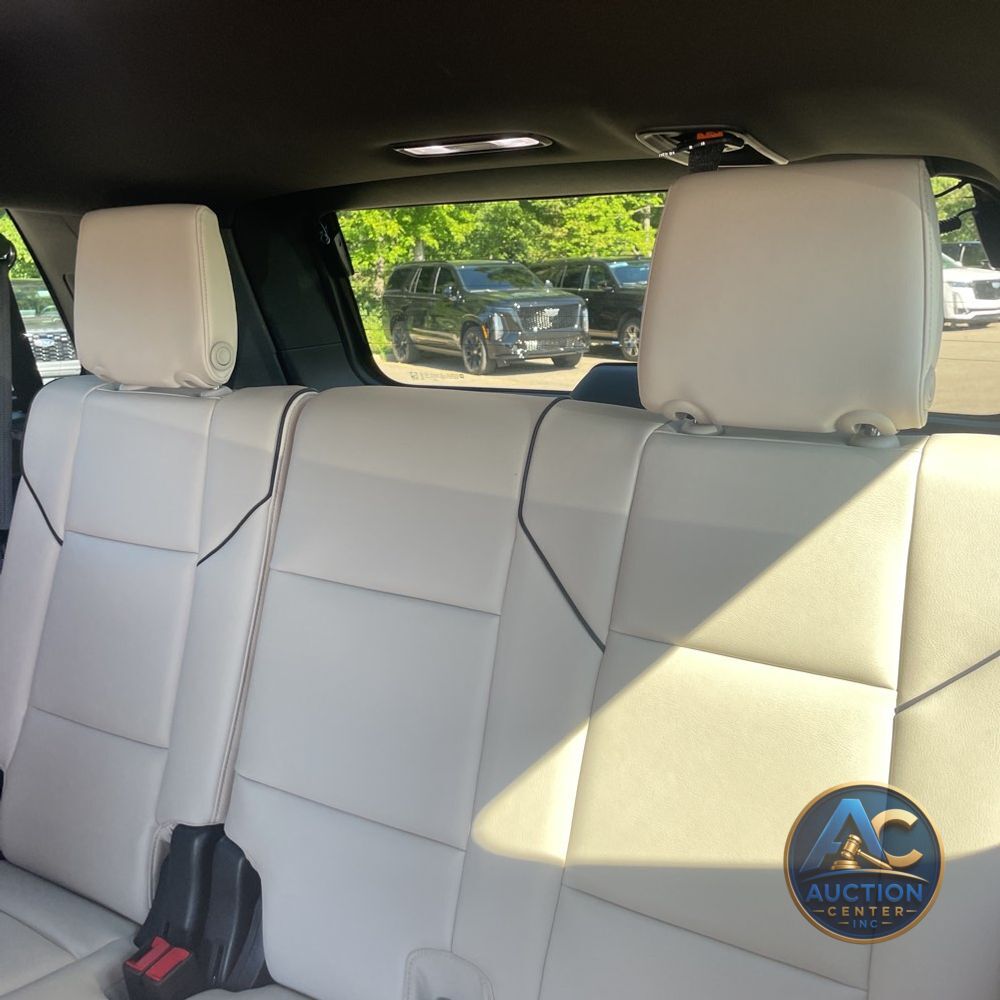 2023 Cadillac Escalade Sport