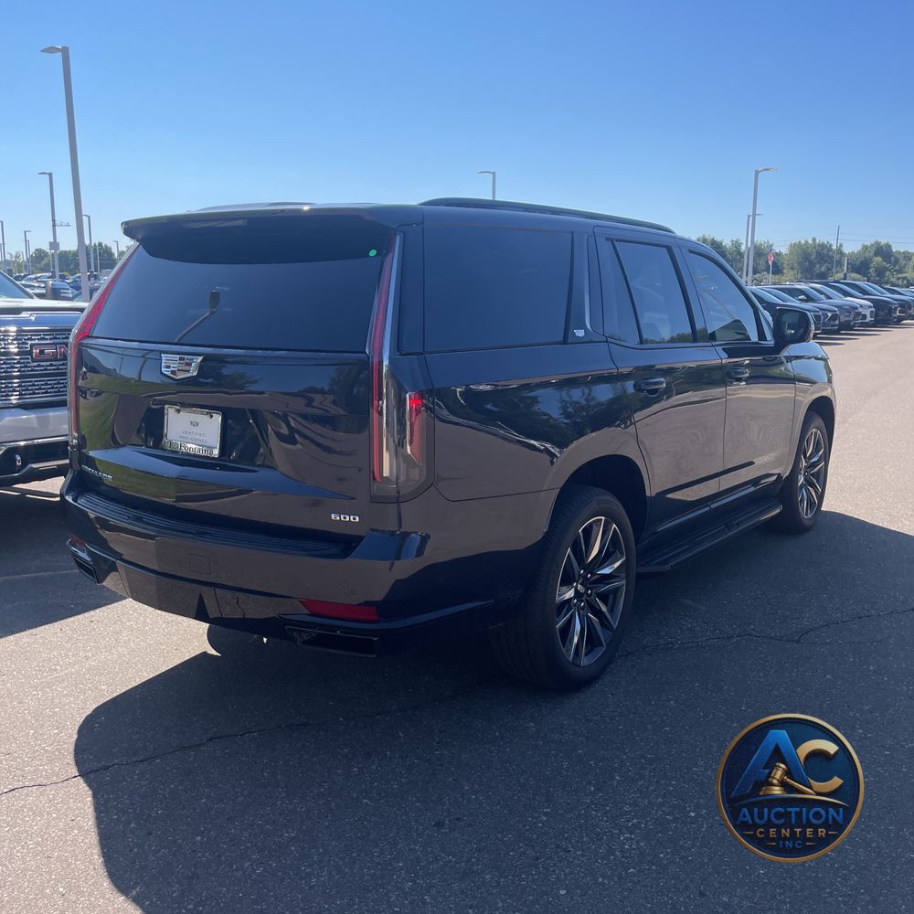 2023 Cadillac Escalade Sport