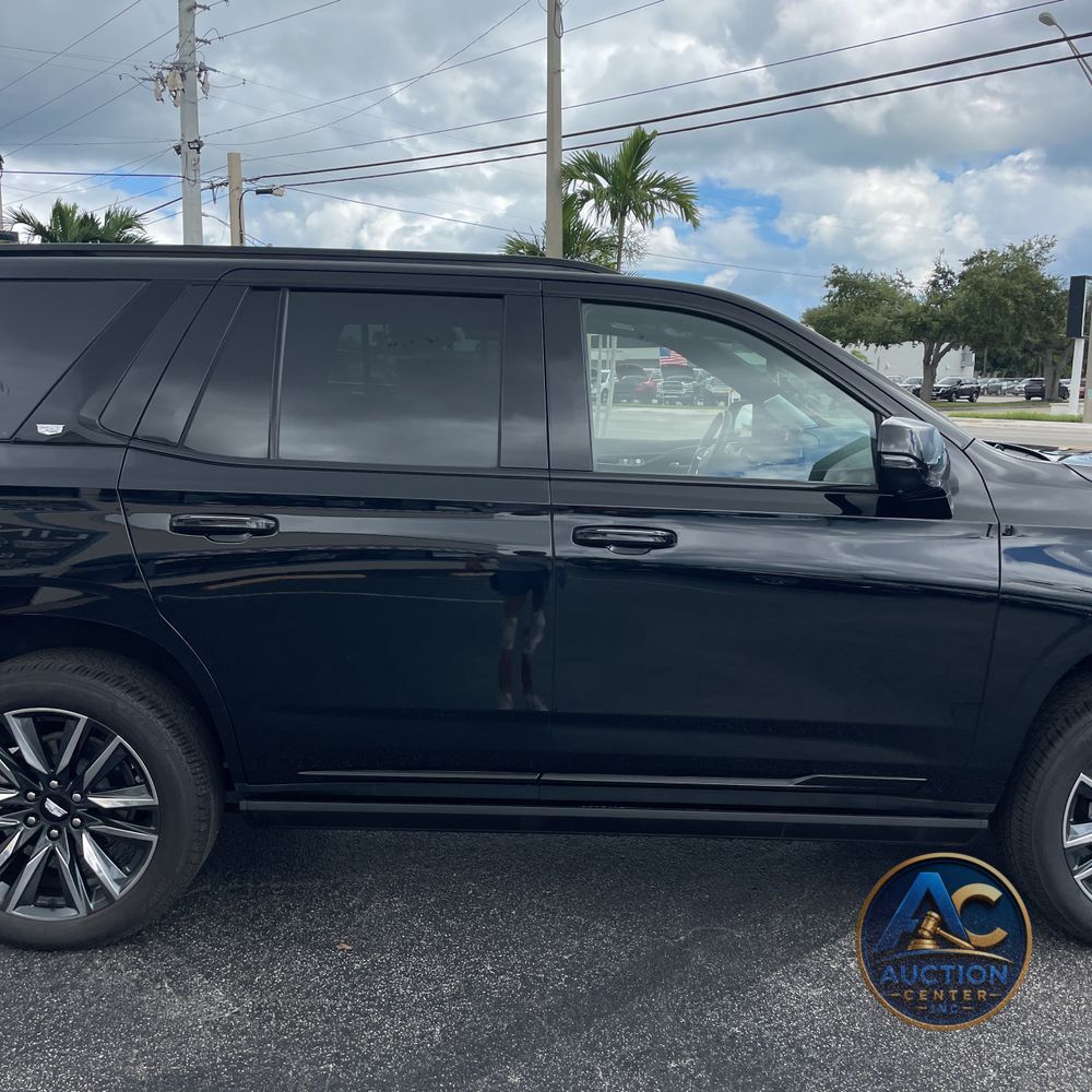 2024 Cadillac Escalade Sport
