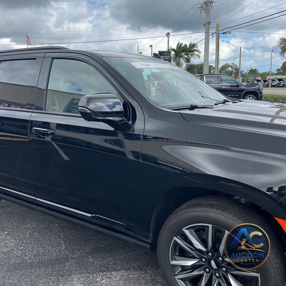 2024 Cadillac Escalade Sport
