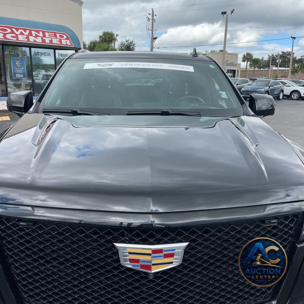 2024 Cadillac Escalade Sport