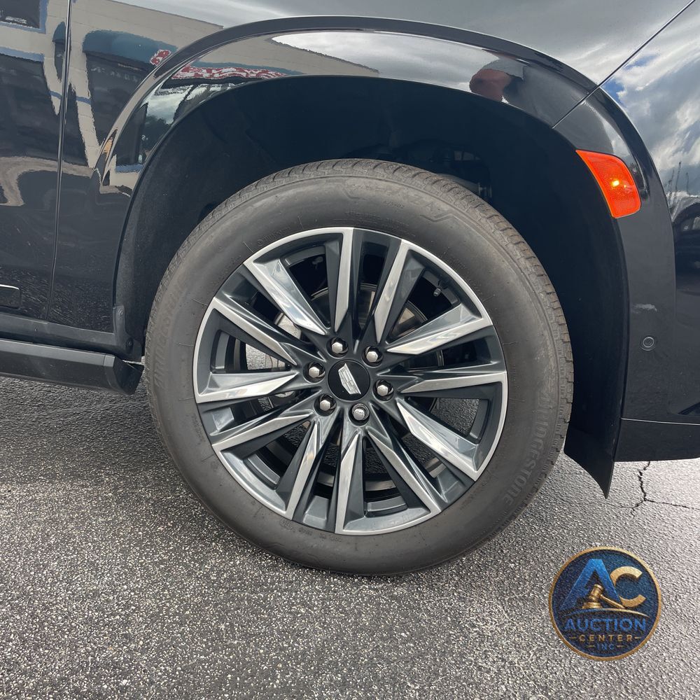 2024 Cadillac Escalade Sport