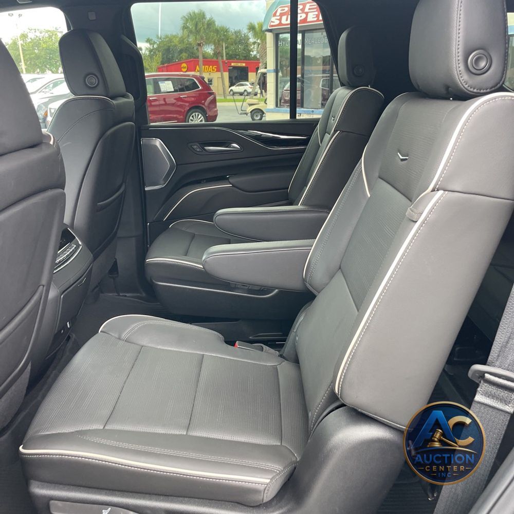 2024 Cadillac Escalade Sport