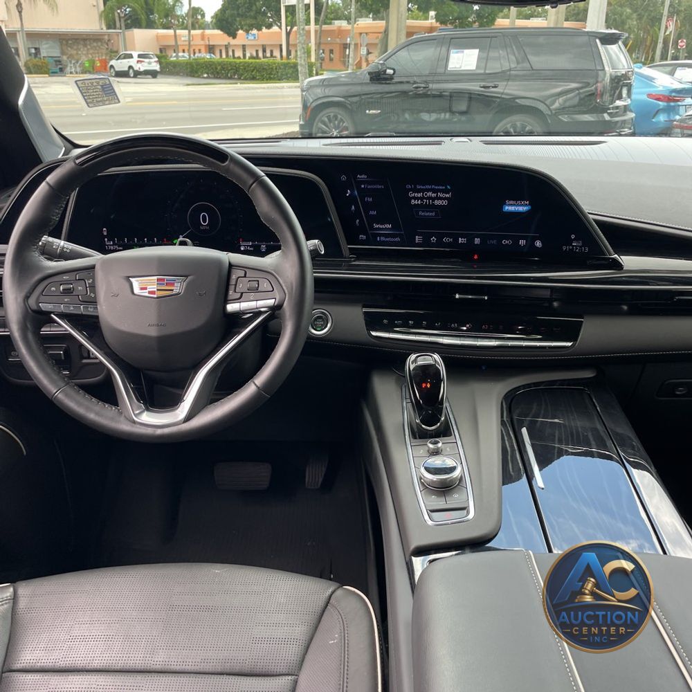 2024 Cadillac Escalade Sport