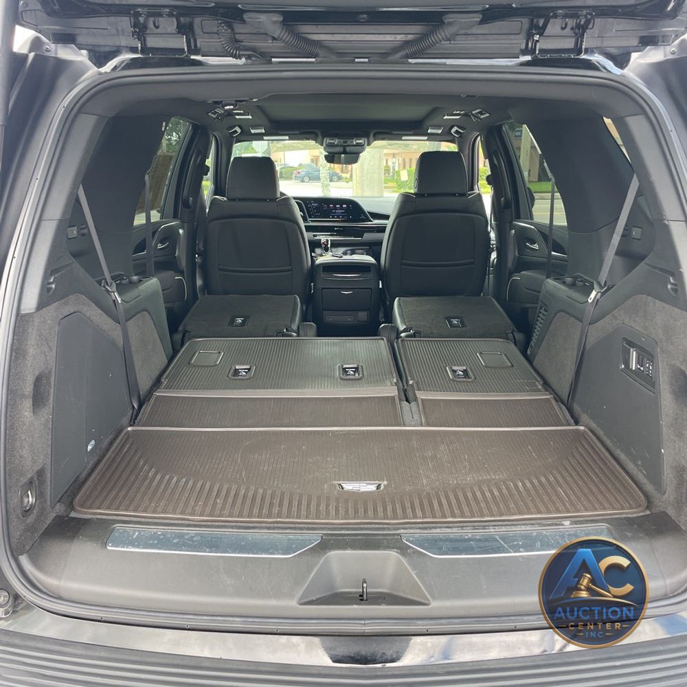 2024 Cadillac Escalade Sport