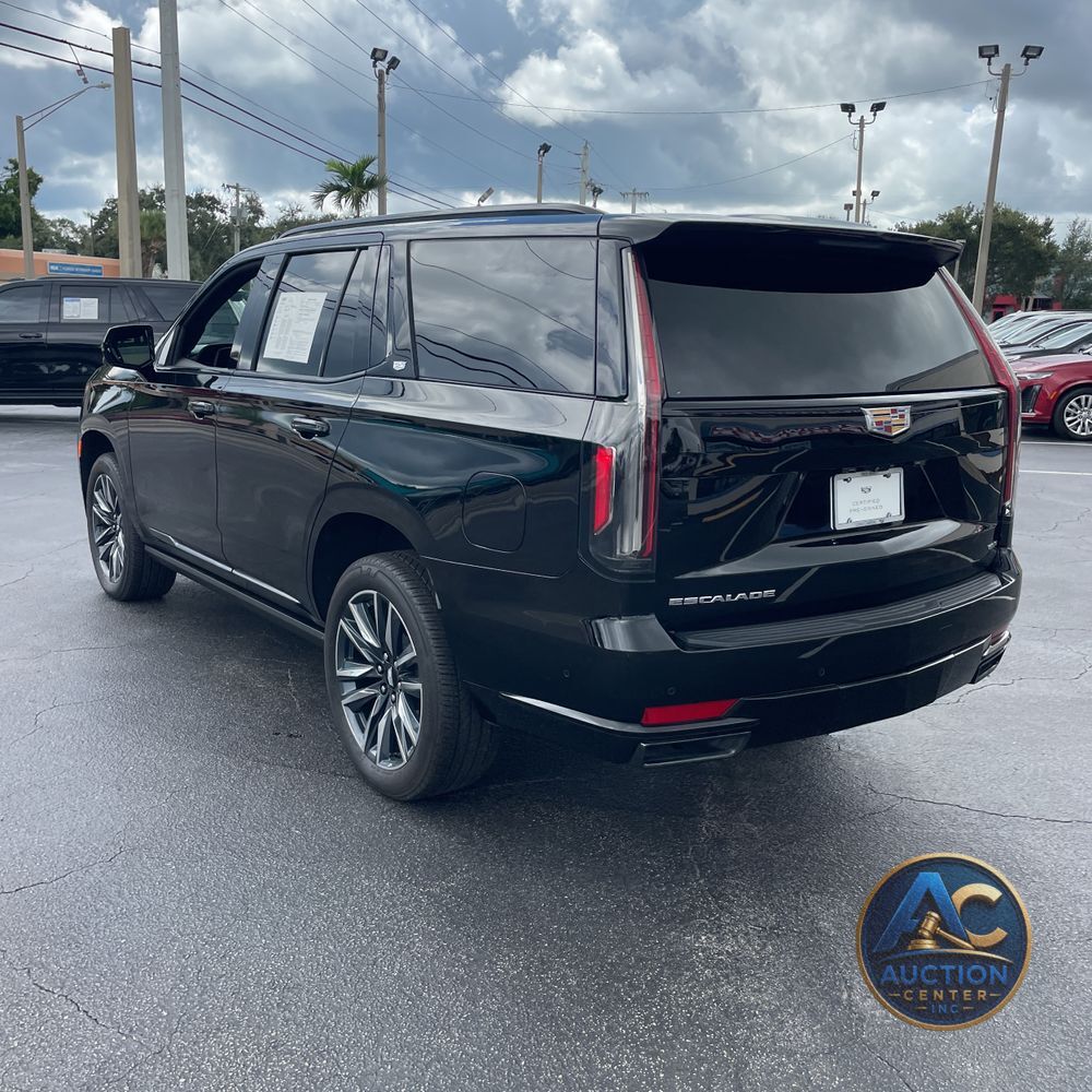 2024 Cadillac Escalade Sport