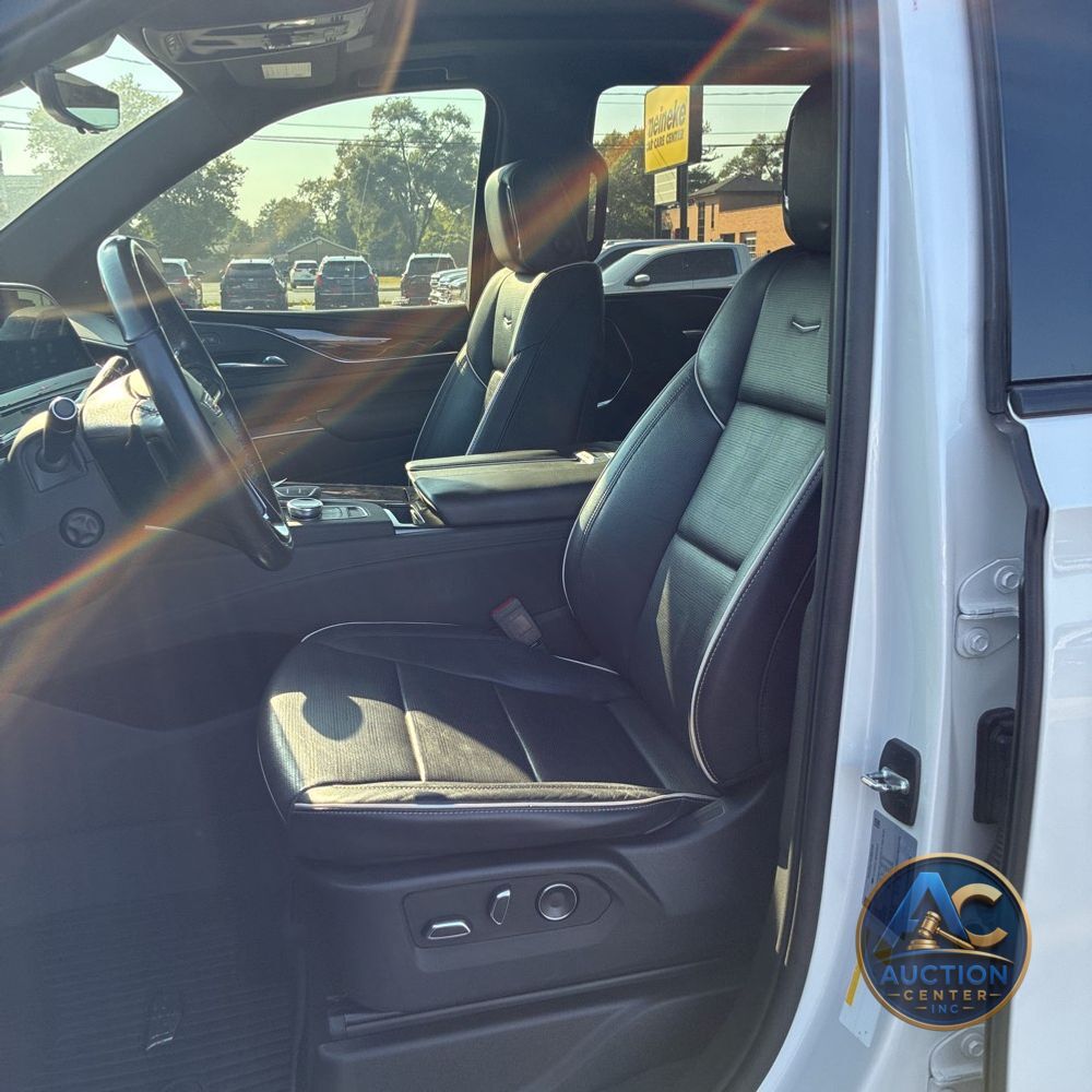 2021 Cadillac Escalade Sport
