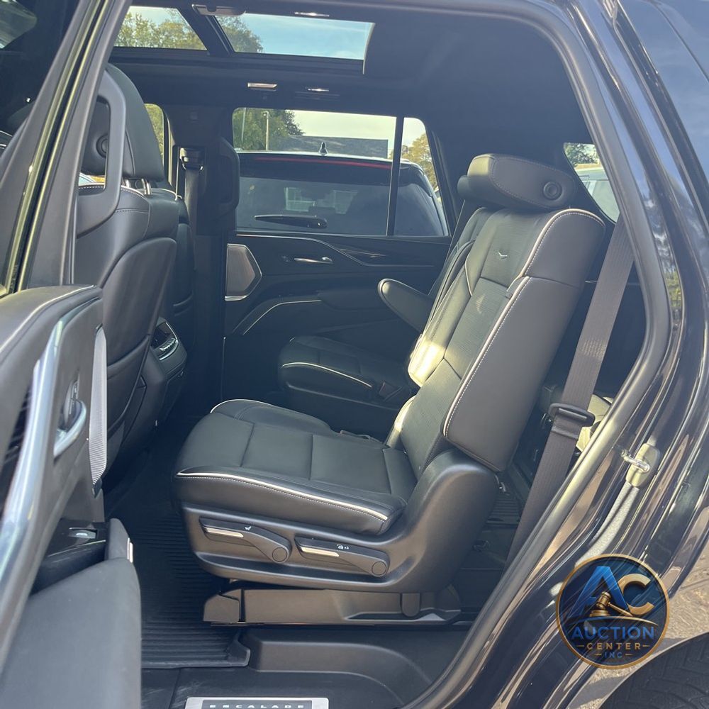 2022 Cadillac Escalade Sport