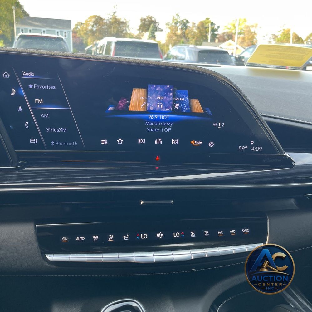 2022 Cadillac Escalade Sport