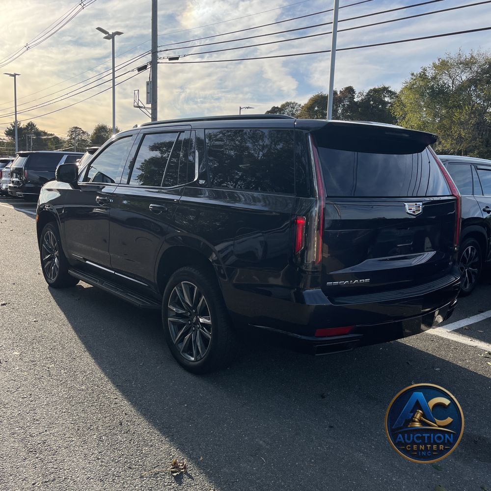 2022 Cadillac Escalade Sport