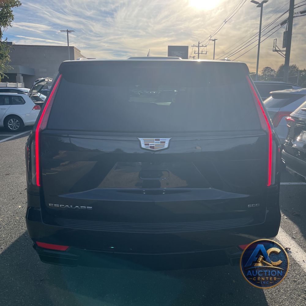 2022 Cadillac Escalade Sport