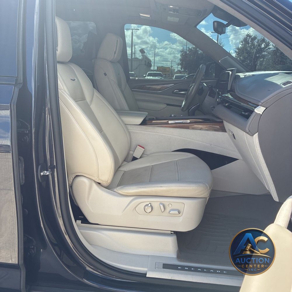 2023 Cadillac Escalade Sport Platinum