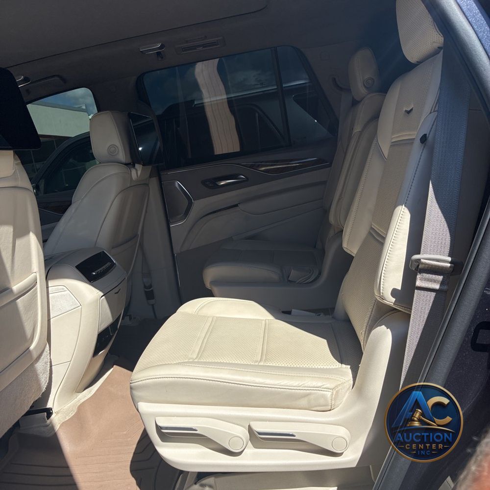 2023 Cadillac Escalade Sport Platinum