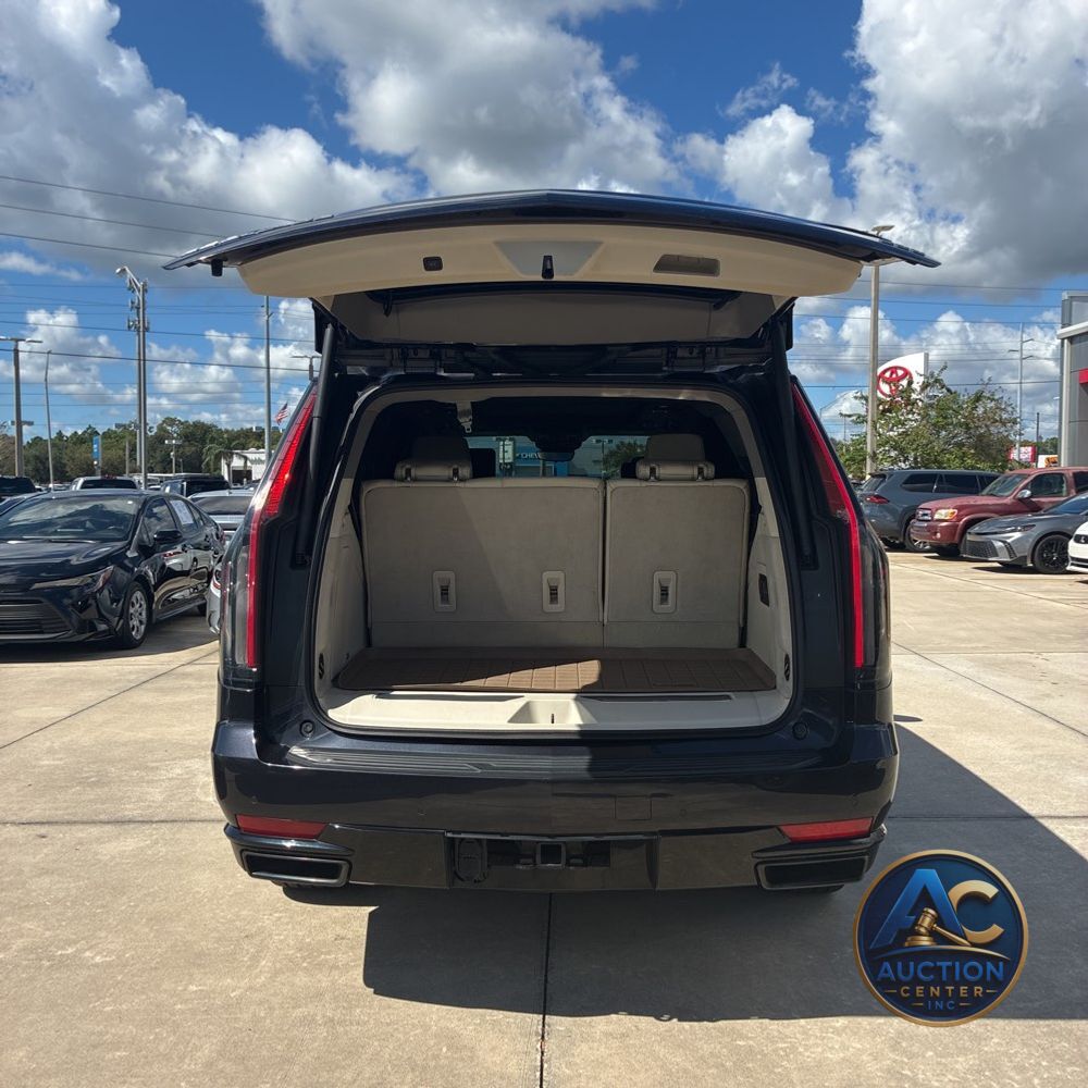 2023 Cadillac Escalade Sport Platinum