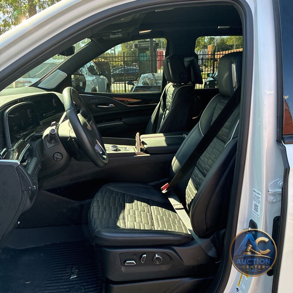 2024 Cadillac Escalade Sport Platinum