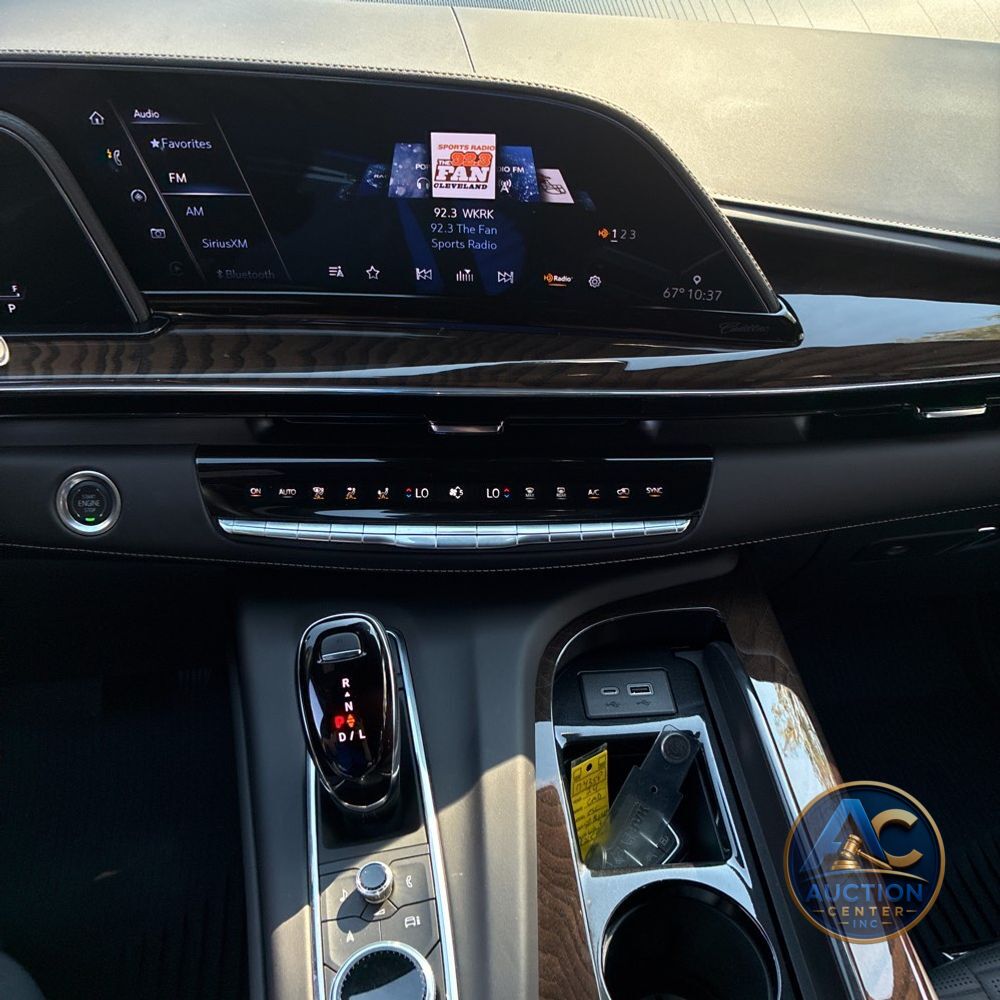 2024 Cadillac Escalade Sport Platinum