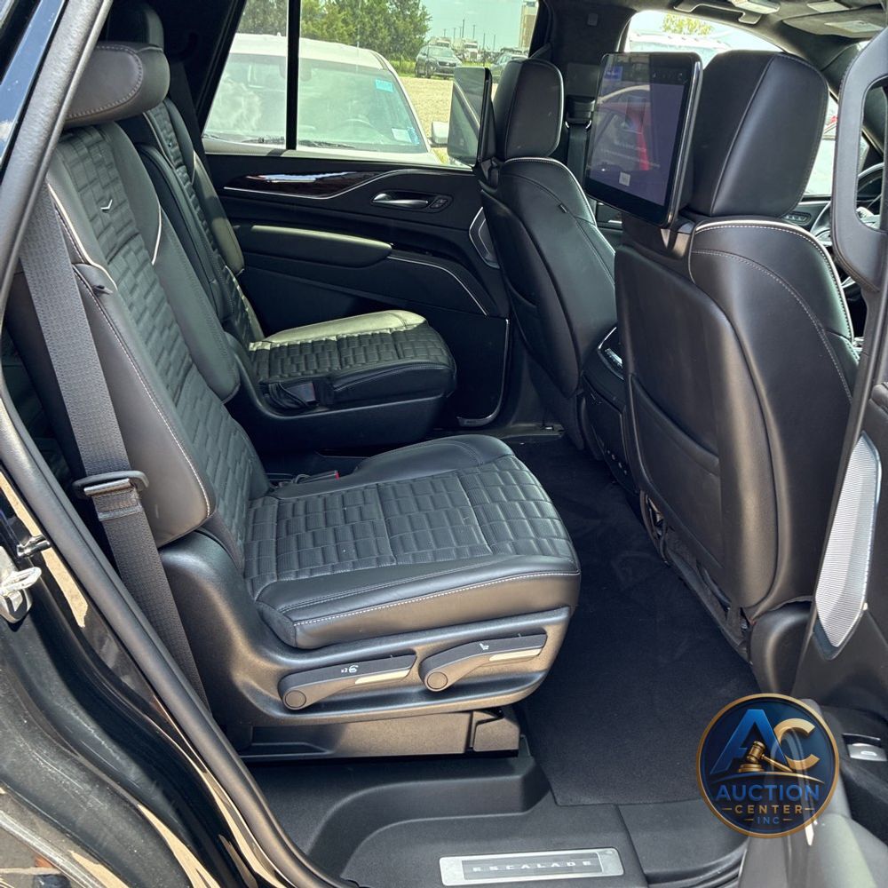 2023 Cadillac Escalade Sport Platinum