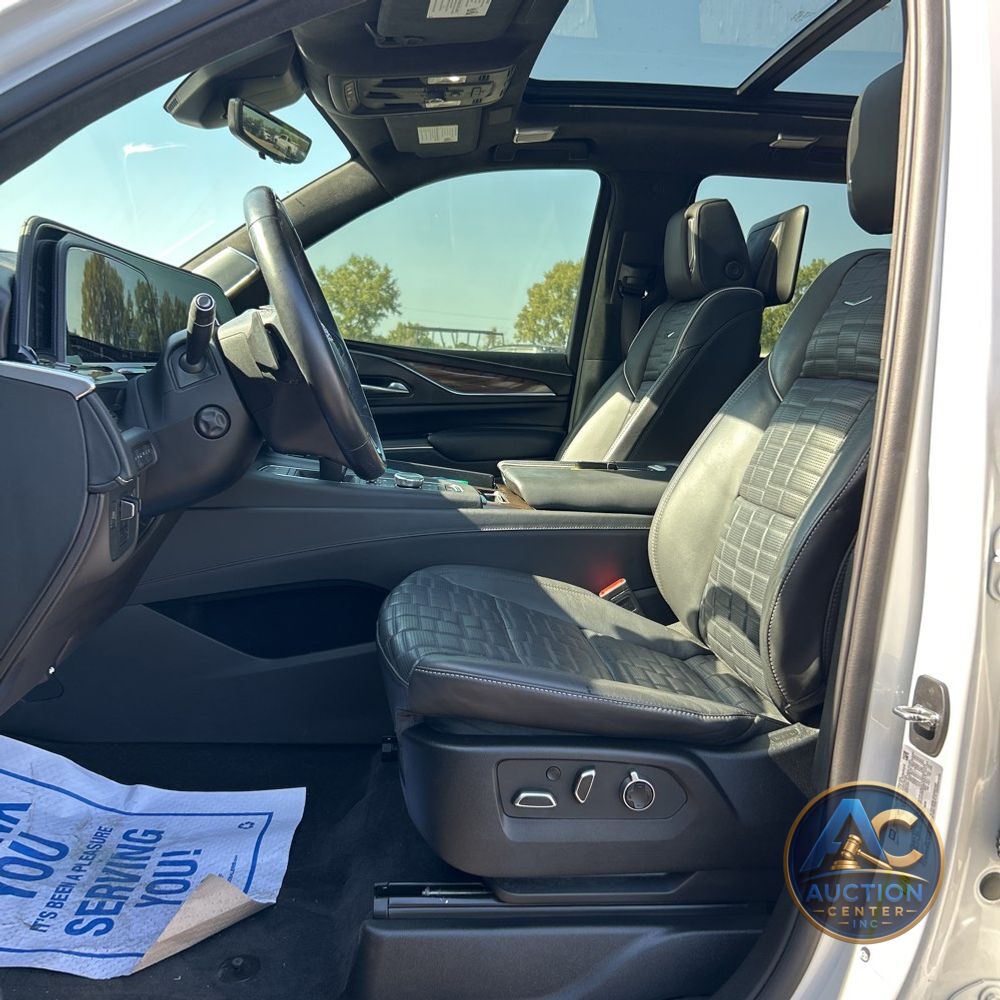 2023 Cadillac Escalade Sport Platinum