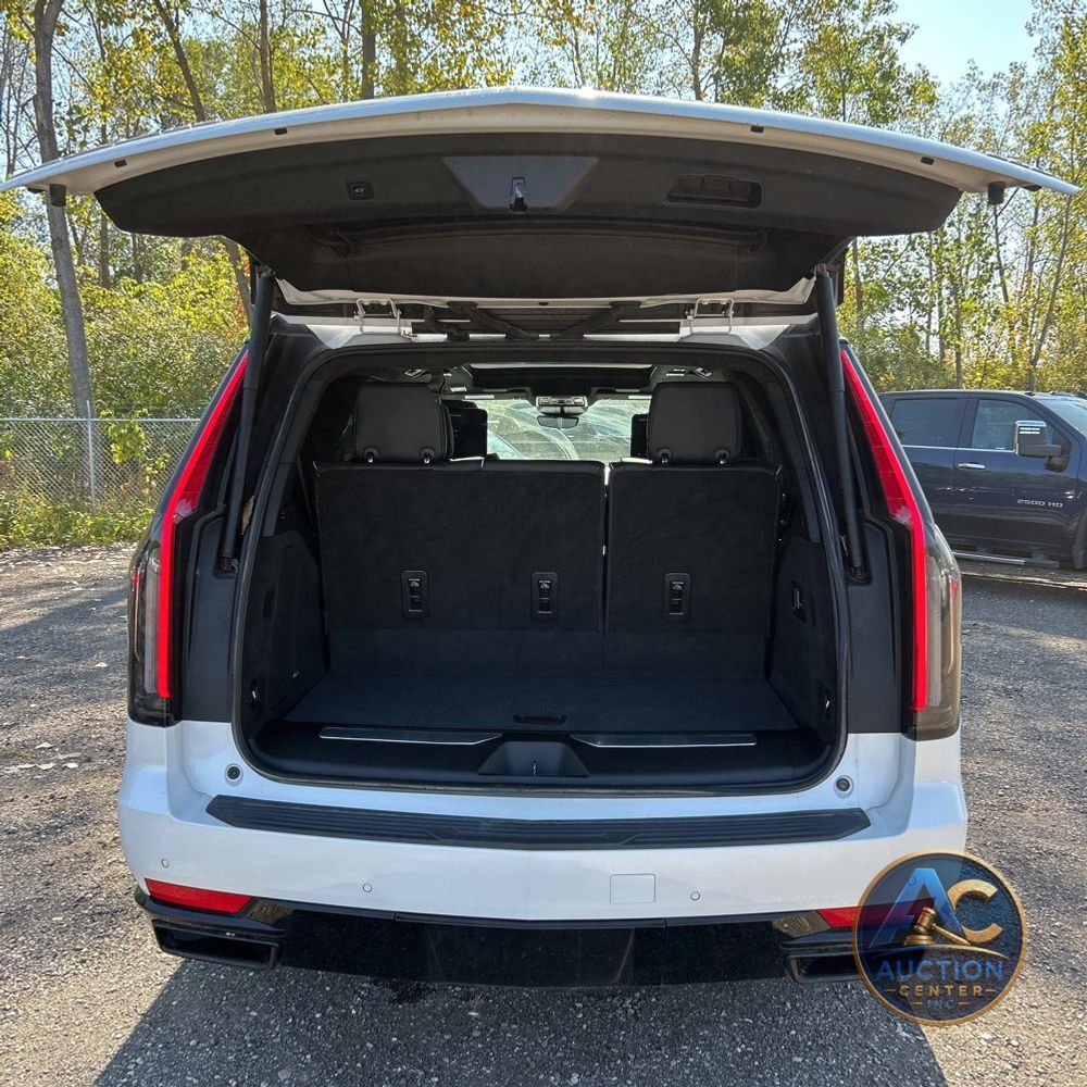 2023 Cadillac Escalade Sport Platinum