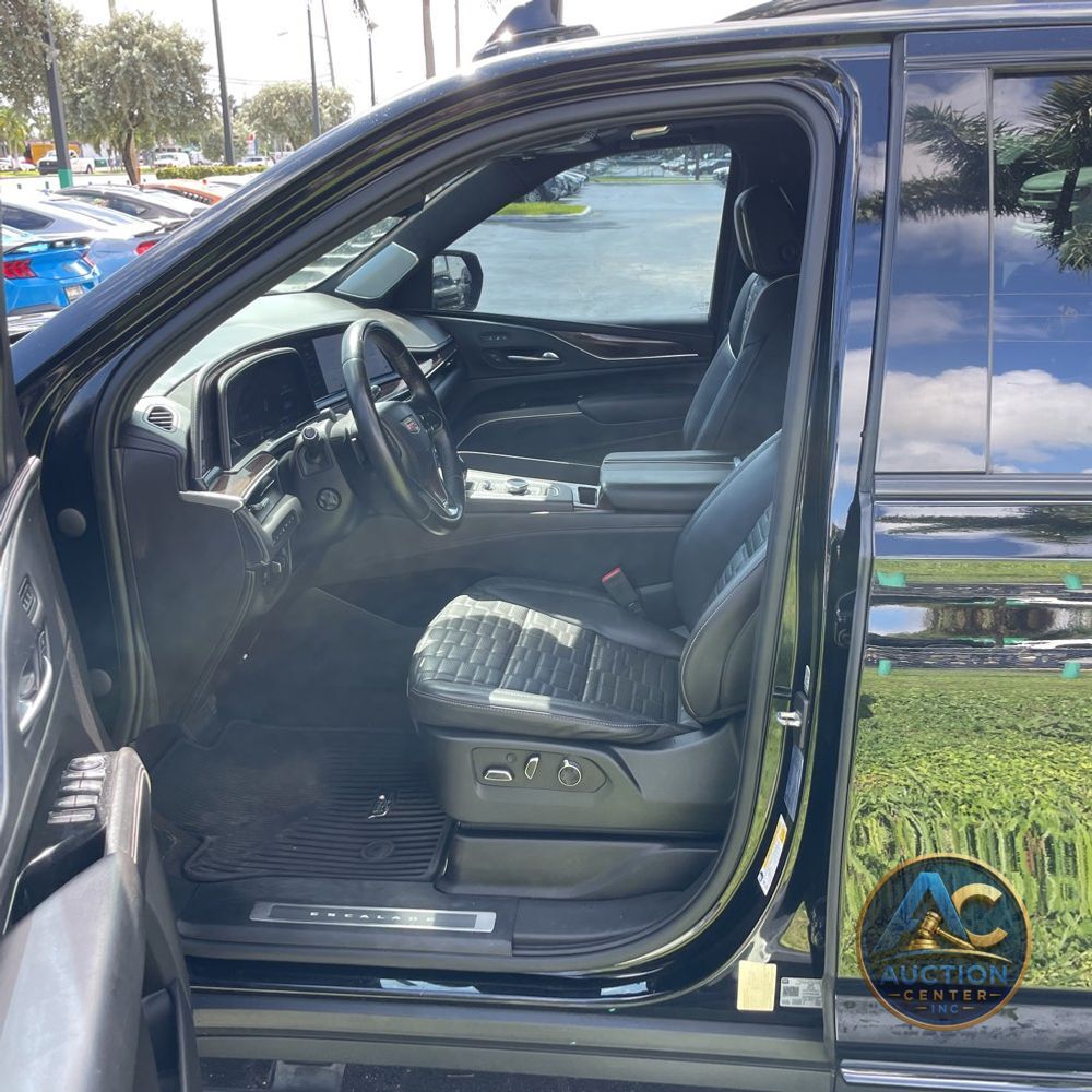 2022 Cadillac Escalade Sport Platinum