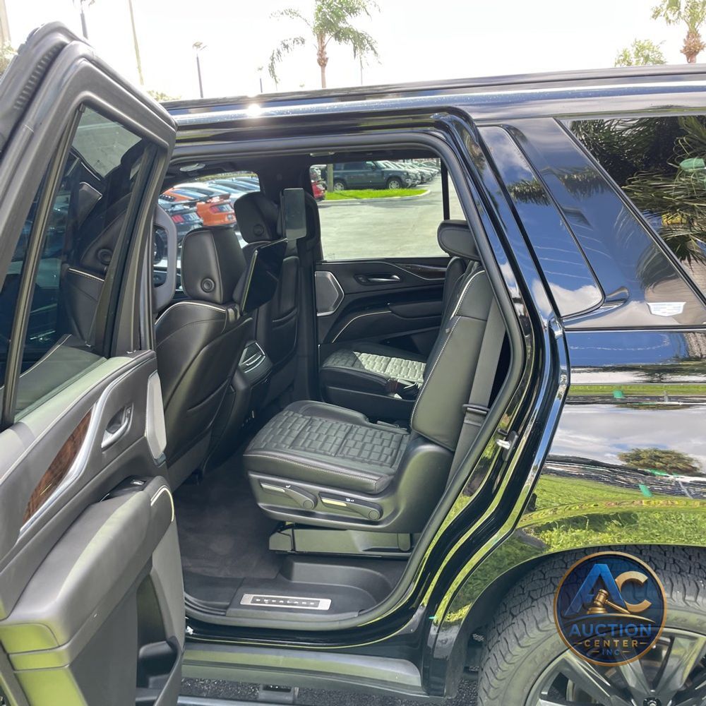2022 Cadillac Escalade Sport Platinum