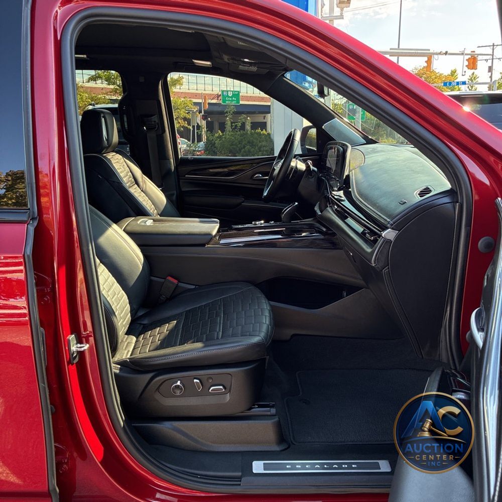 2023 Cadillac Escalade-V Base